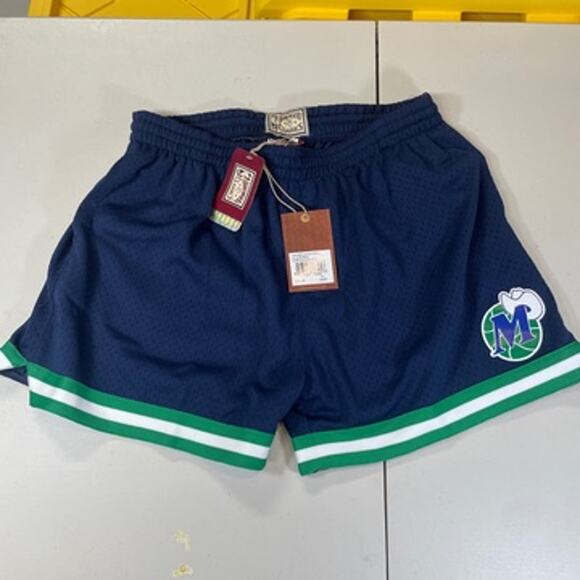 Dallas Mavericks Mitchell & Ness Women Jump Shot Shorts - Picture 1 of 2